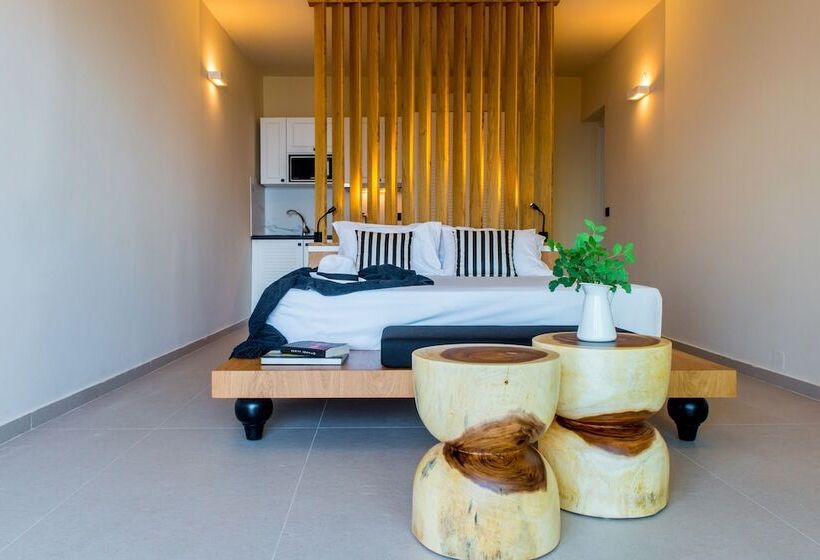 Студия Стандарт, Marni Village