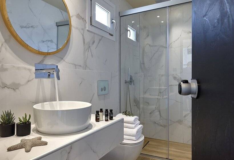 ドゥプレックスルーム, Marni Village