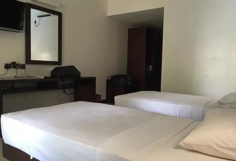Deluxe Kolmen Hengen Huone, Miridiya Lake Resort