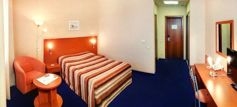 스탠다드 룸, Novinka