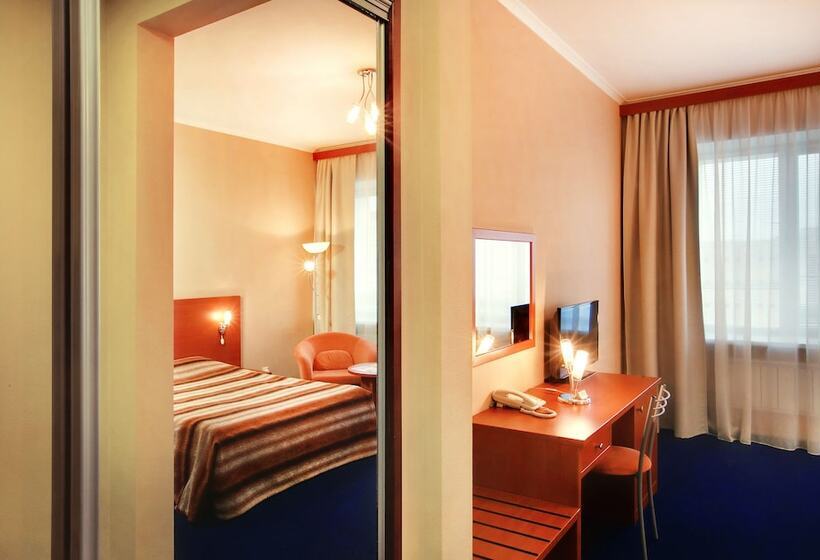 스탠다드 룸, Novinka