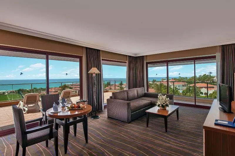 سوییت با چشمانداز دریا, Sirene Belek