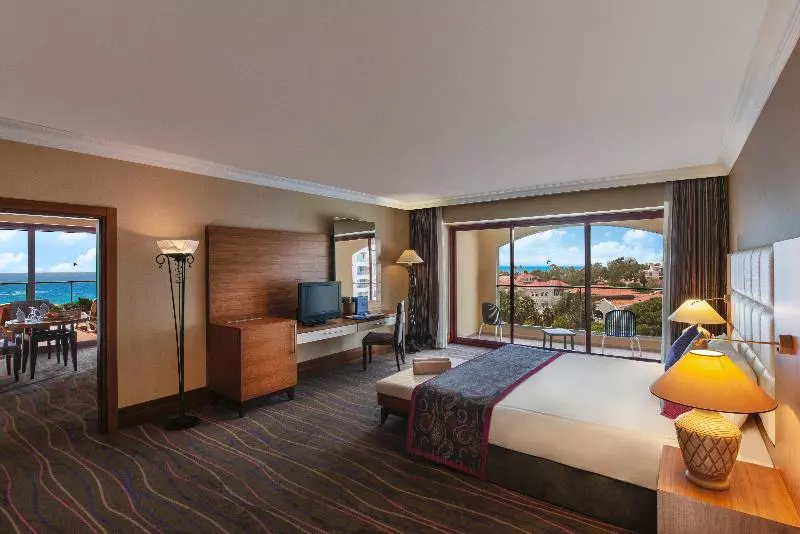 سوییت با چشمانداز دریا, Sirene Belek