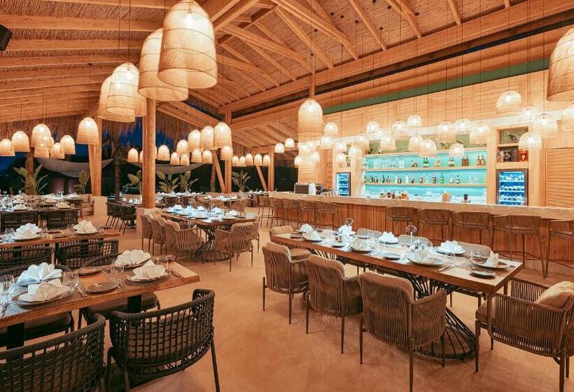 جناح, Sirene Belek