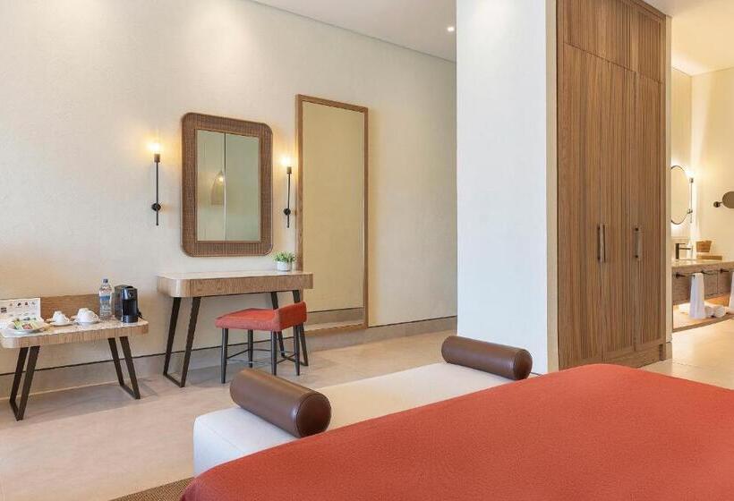 جناح, Sirene Belek