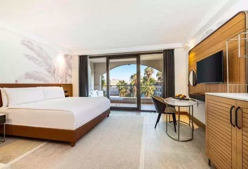 سوییت جونیور لوکس, Sirene Belek