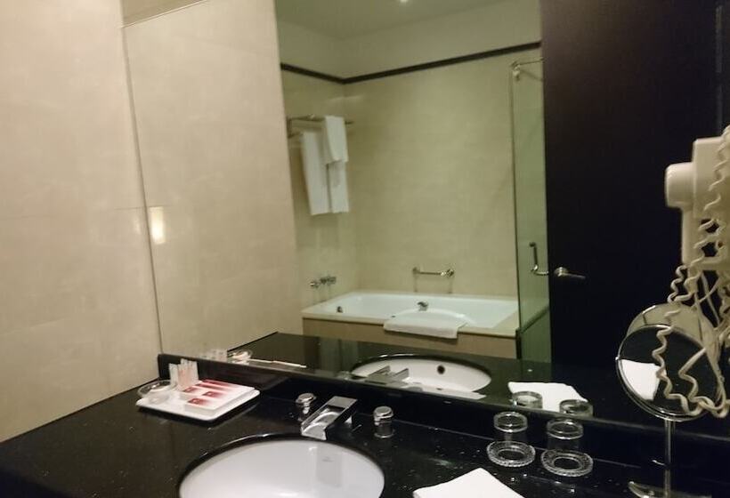 ファミリールーム, Taipei International