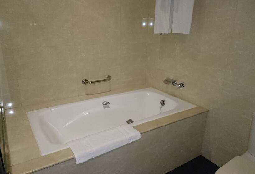 ファミリールーム, Taipei International