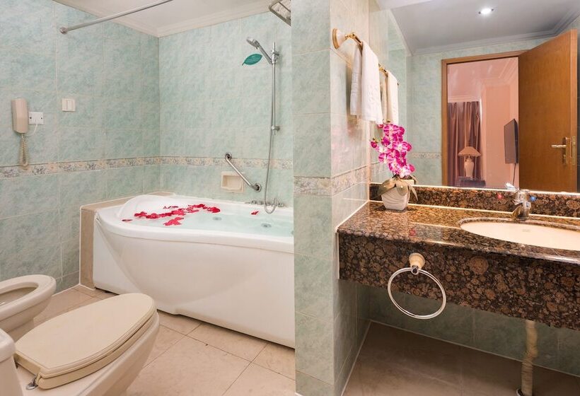 Люкс Повышенной Комфортности, Xinyuan Hot Spring