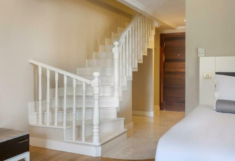 جناح, Sirene Belek