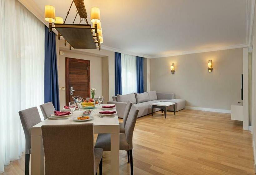 جناح, Sirene Belek