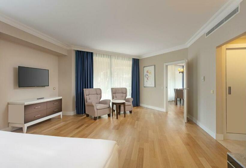 جناح, Sirene Belek