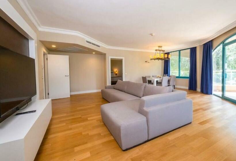 جناح, Sirene Belek