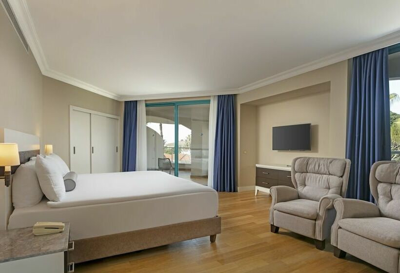 جناح, Sirene Belek