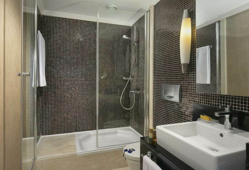 جناح, Sirene Belek