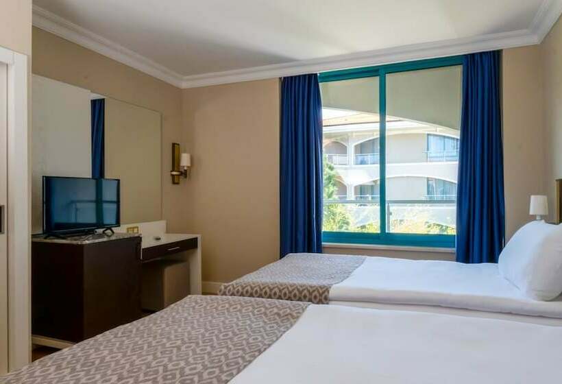 جناح, Sirene Belek