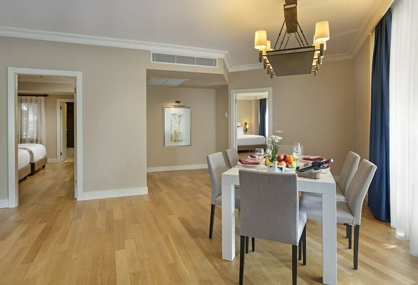 جناح, Sirene Belek