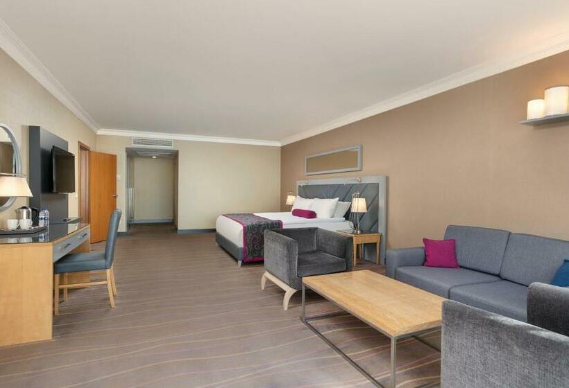 جناح عائلي, Sirene Belek