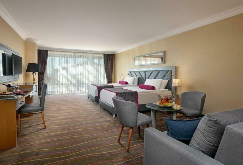 جناح عائلي, Sirene Belek