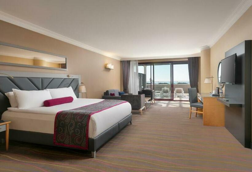 جناح عائلي, Sirene Belek