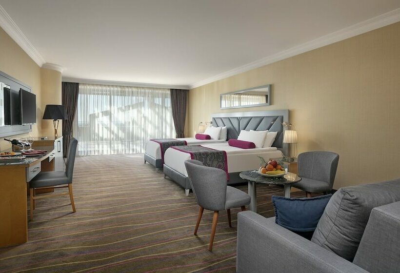 جناح عائلي, Sirene Belek