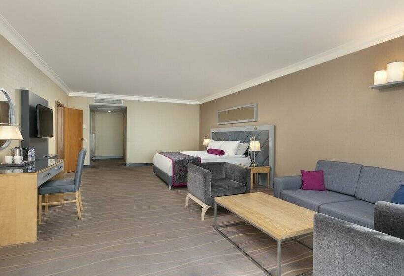 جناح عائلي, Sirene Belek