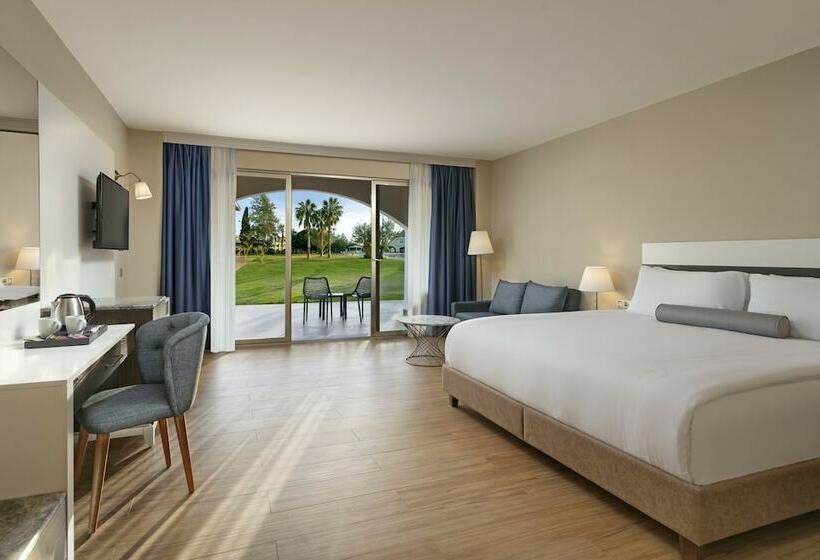 غرفة قياسية, Sirene Belek