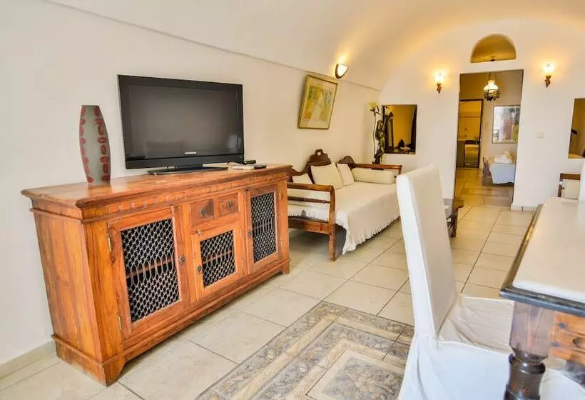 سوئیت دلوکس 2 خوابه, Sunny Villas