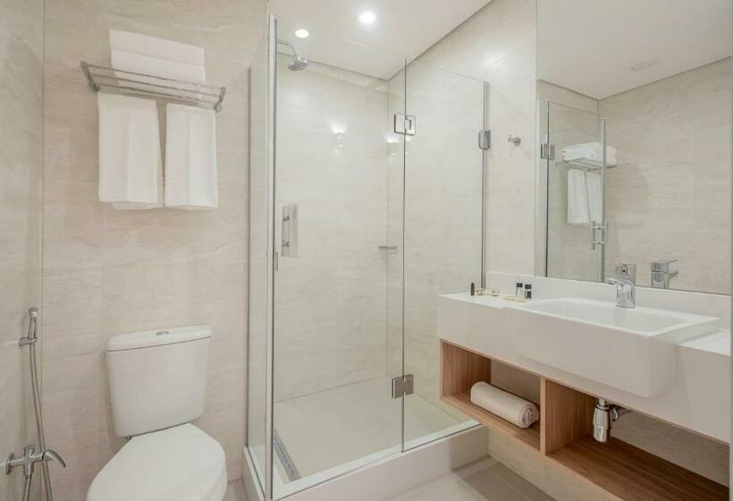 Номер Deluxe, Intercity Curitiba Batel