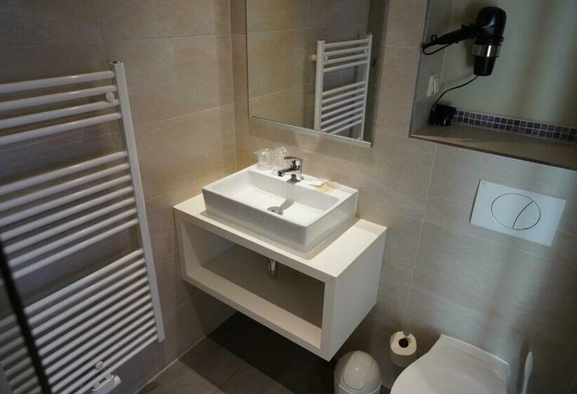 חדר סופריור עם מרפסת, Kurhotel Zu Heringsdorf