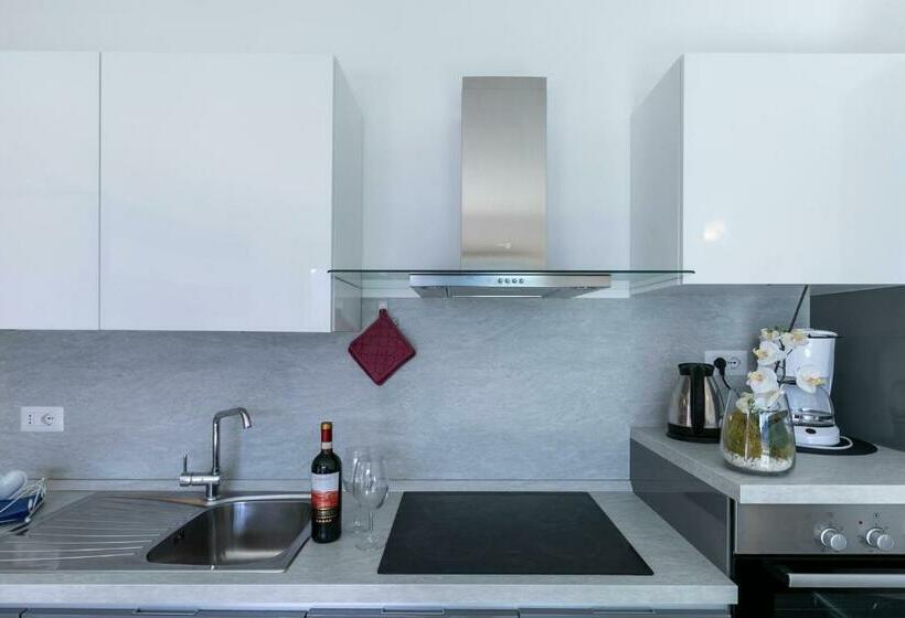 דירת שני חדרים, La Collinetta Apartments