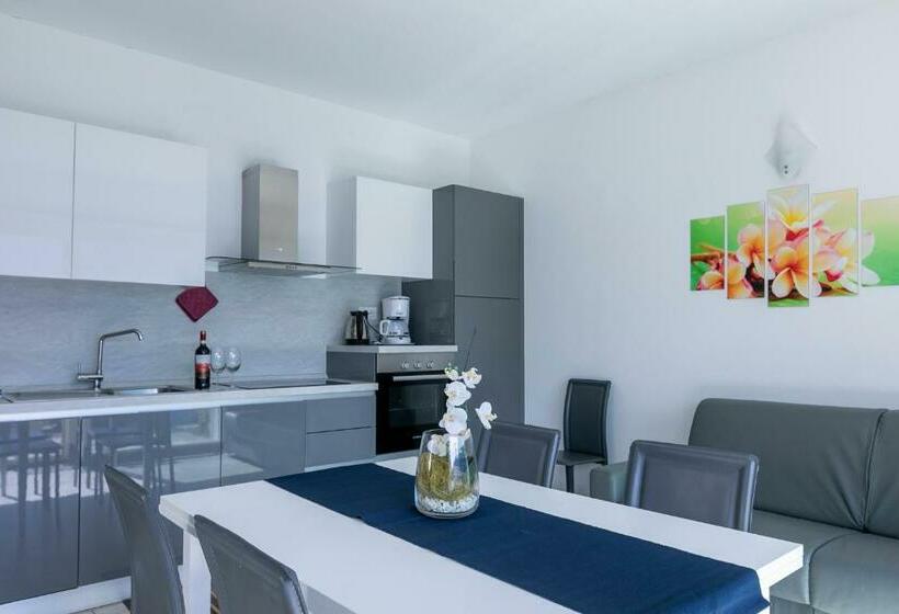 דירת שני חדרים, La Collinetta Apartments