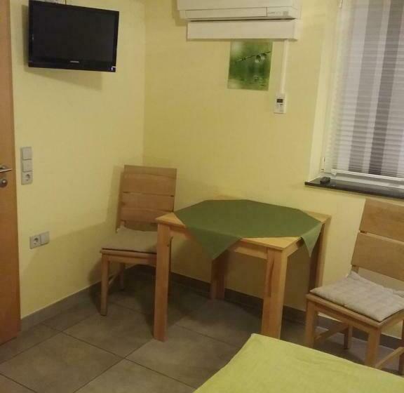 Номер Стандарт, Gästezimmer , Pension Wauri