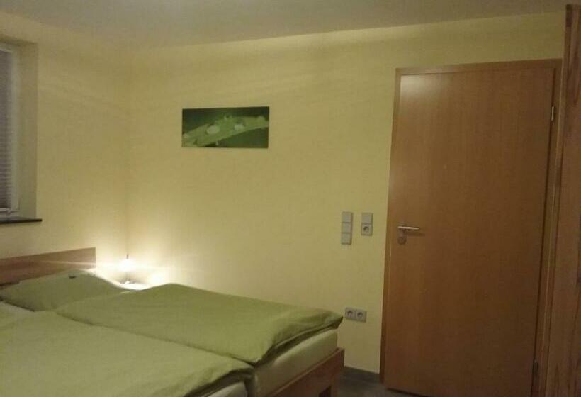 Номер Стандарт, Gästezimmer , Pension Wauri