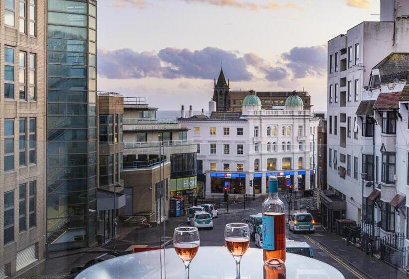 Студио Стандарт с Балконом, Q Square By Supercity Aparthotels