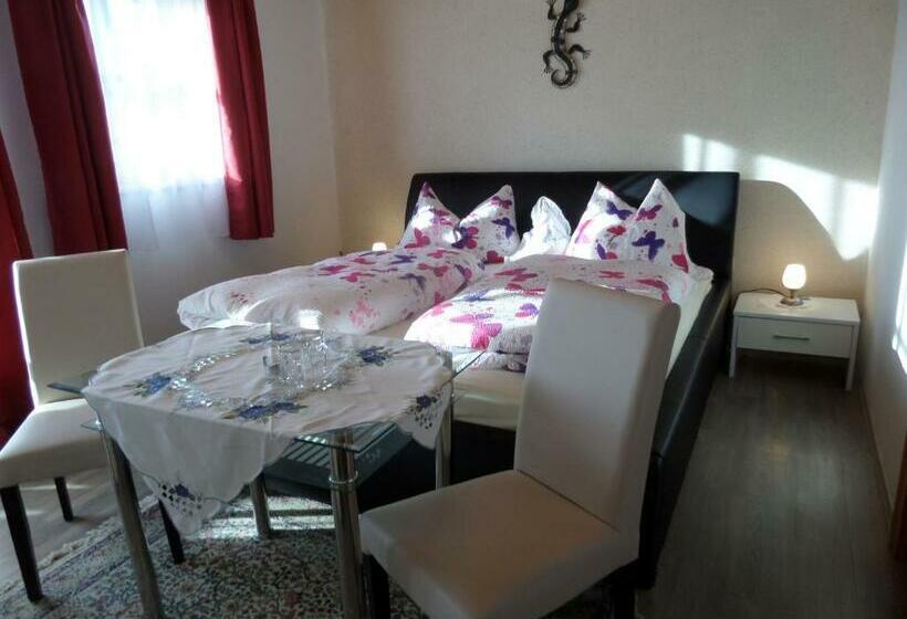 Camera Standard con Balcone, Lehnhäusl Aschauer