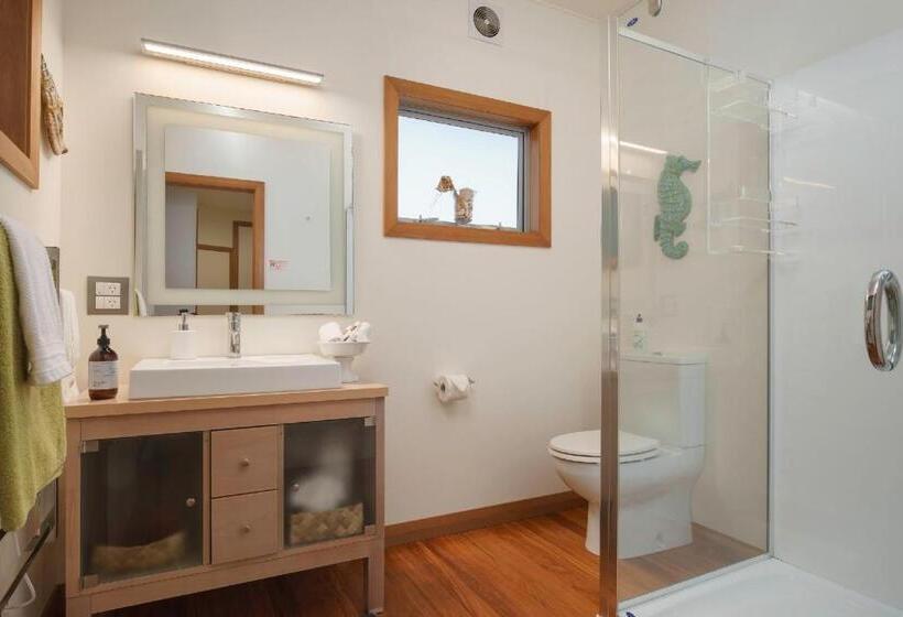 דירת חדר נוף לים, Paku Palms