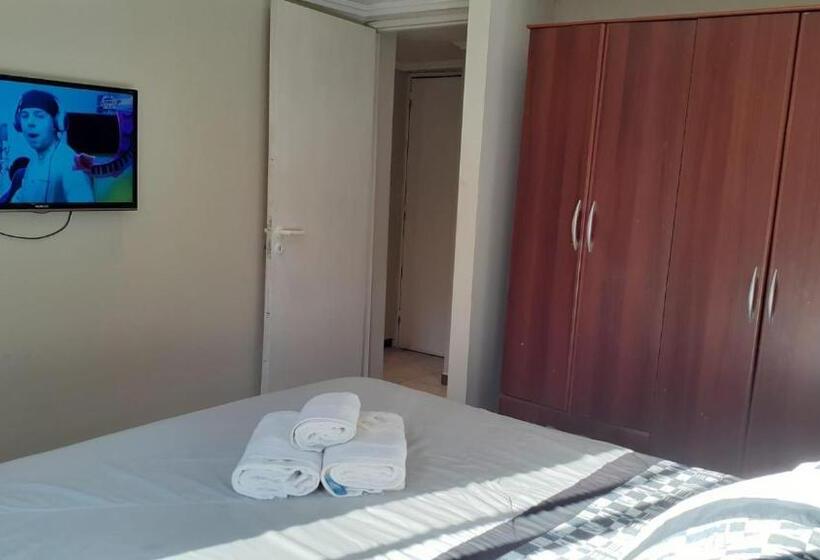 غرفة قياسية رباعية, Firenze