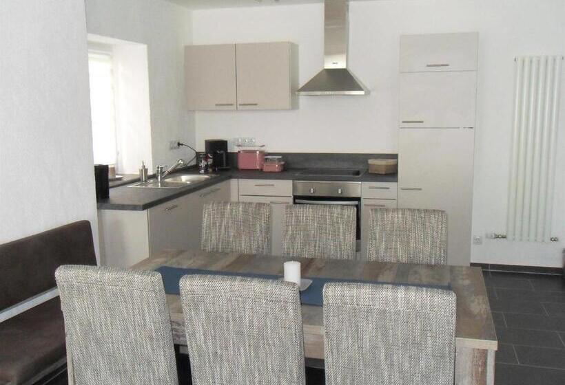 Номер Стандарт, Nettes Landhaus