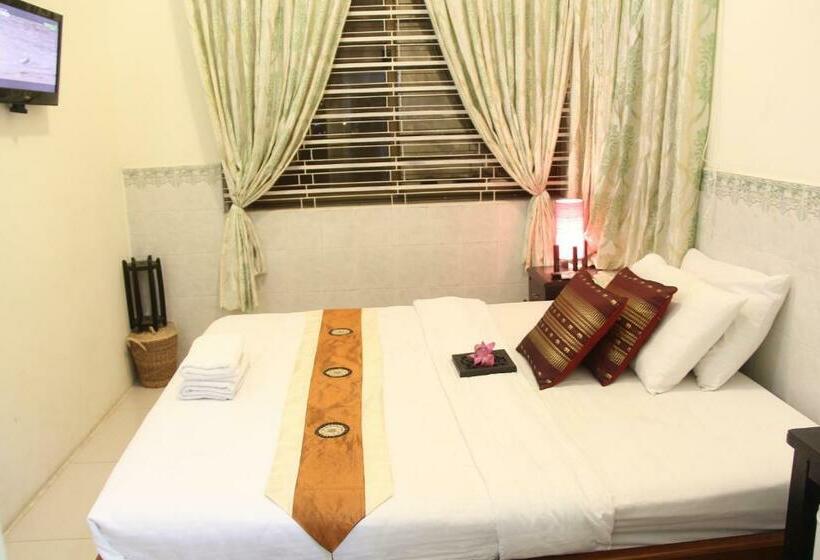 חדר סטנדרט, New Season Riverside