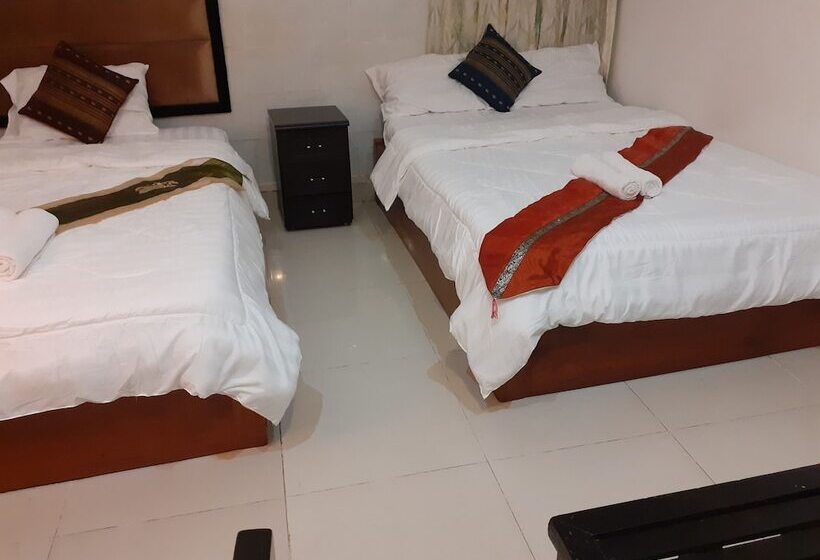 חדר דלוקס, New Season Riverside