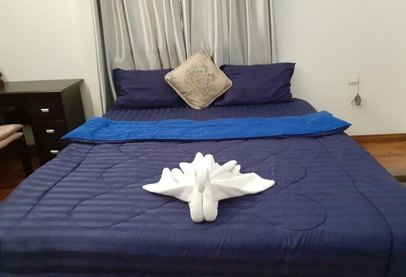 חדר דלוקס, New Season Riverside