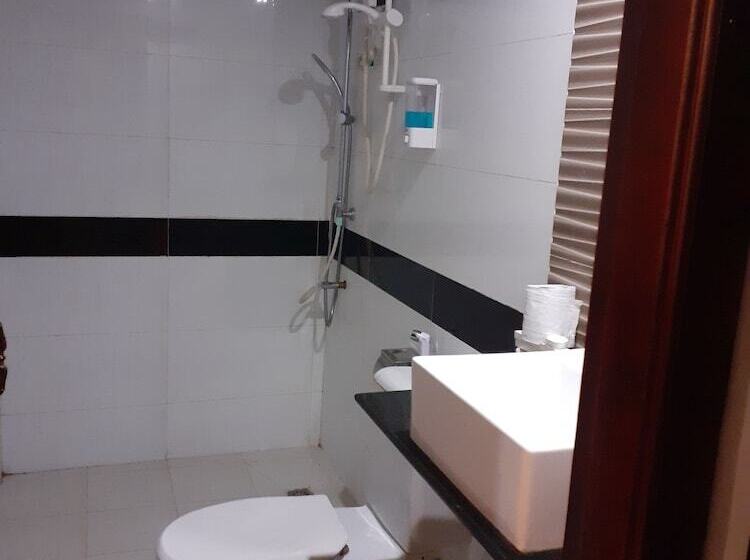 חדר דלוקס, New Season Riverside