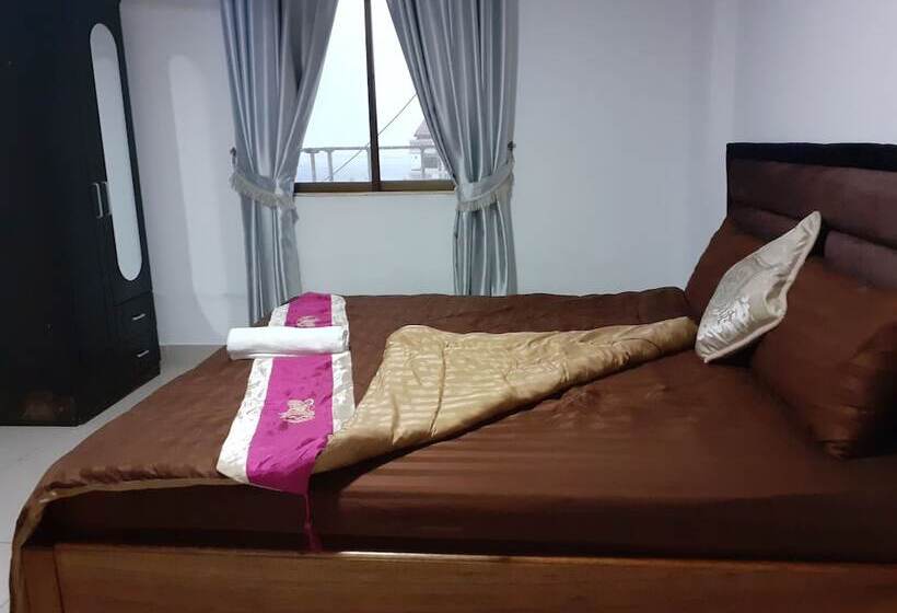 חדר דלוקס, New Season Riverside