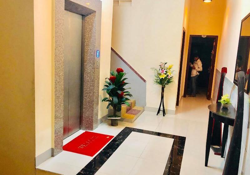 חדר דלוקס, New Season Riverside