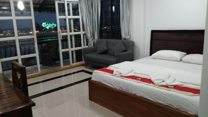 דירה בת חדר שינה 1 עם מרפסת, New Season Riverside