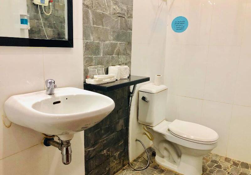 חדר סטנדרט, New Season Riverside