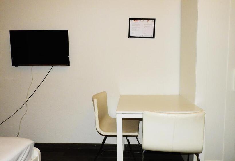 Estúdio Economy, Inside Five