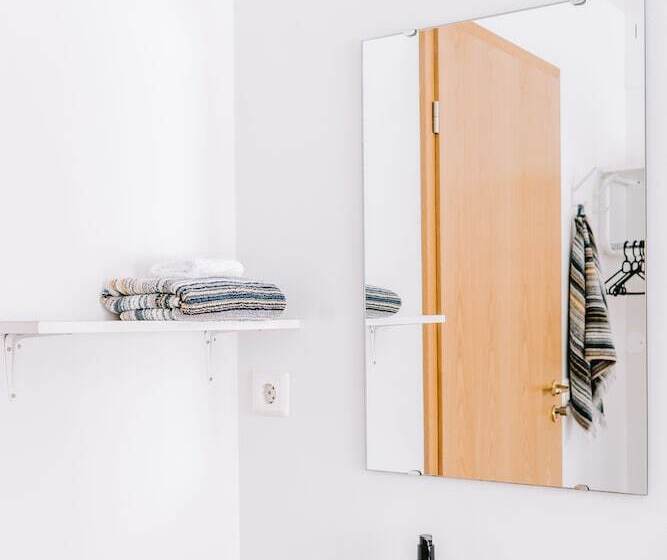 اتاق استاندارد سه تخته با سرویس بهداشتی مشترک, Elda Guesthouse