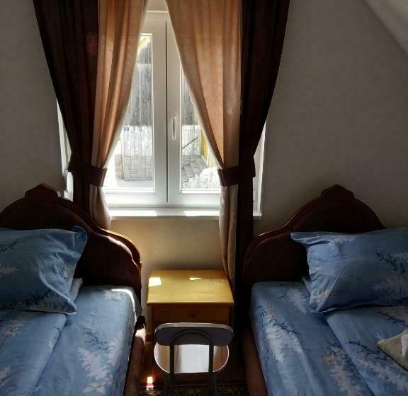 اتاق استاندارد با چشم‌انداز باغ, Guest House Rg